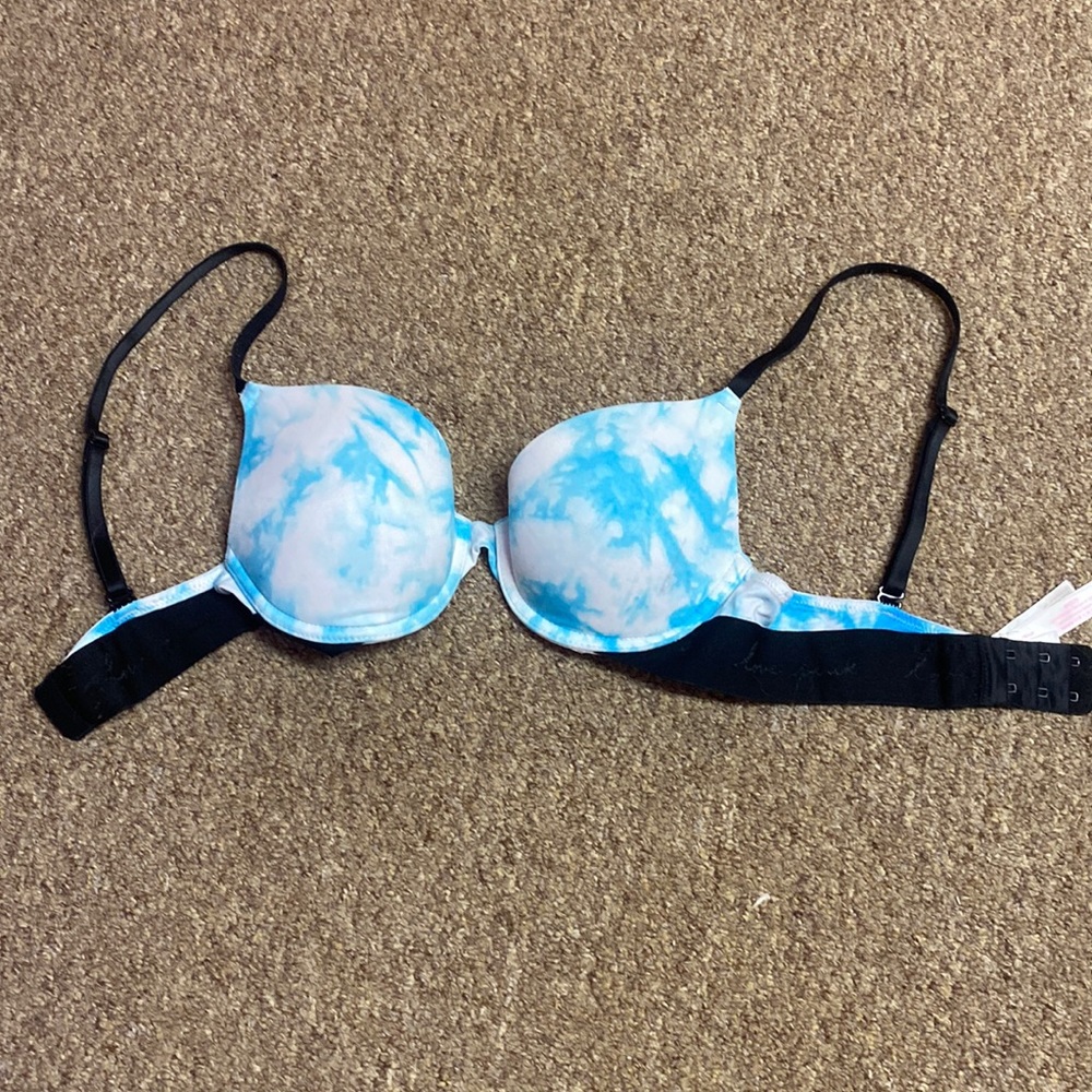 Pink Bra, Size 32C